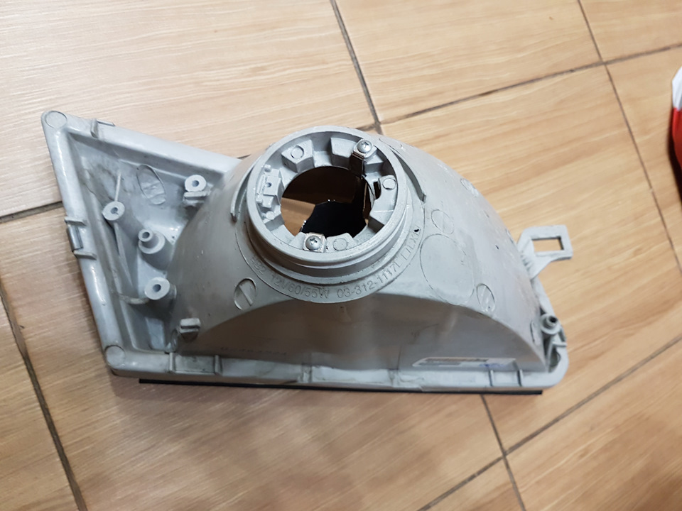 Біксенонові лінзи Q5 Koito 3 дюйми. 2