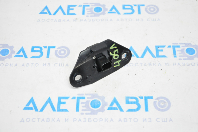 камера заднього виду 2