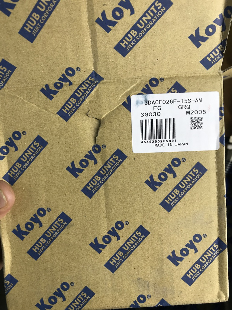 Заміна маточини - задня - права - 229 300 км 2