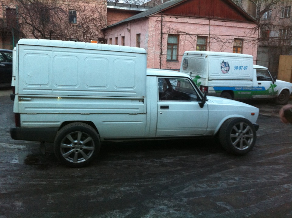 R17 на пиріжку. 1