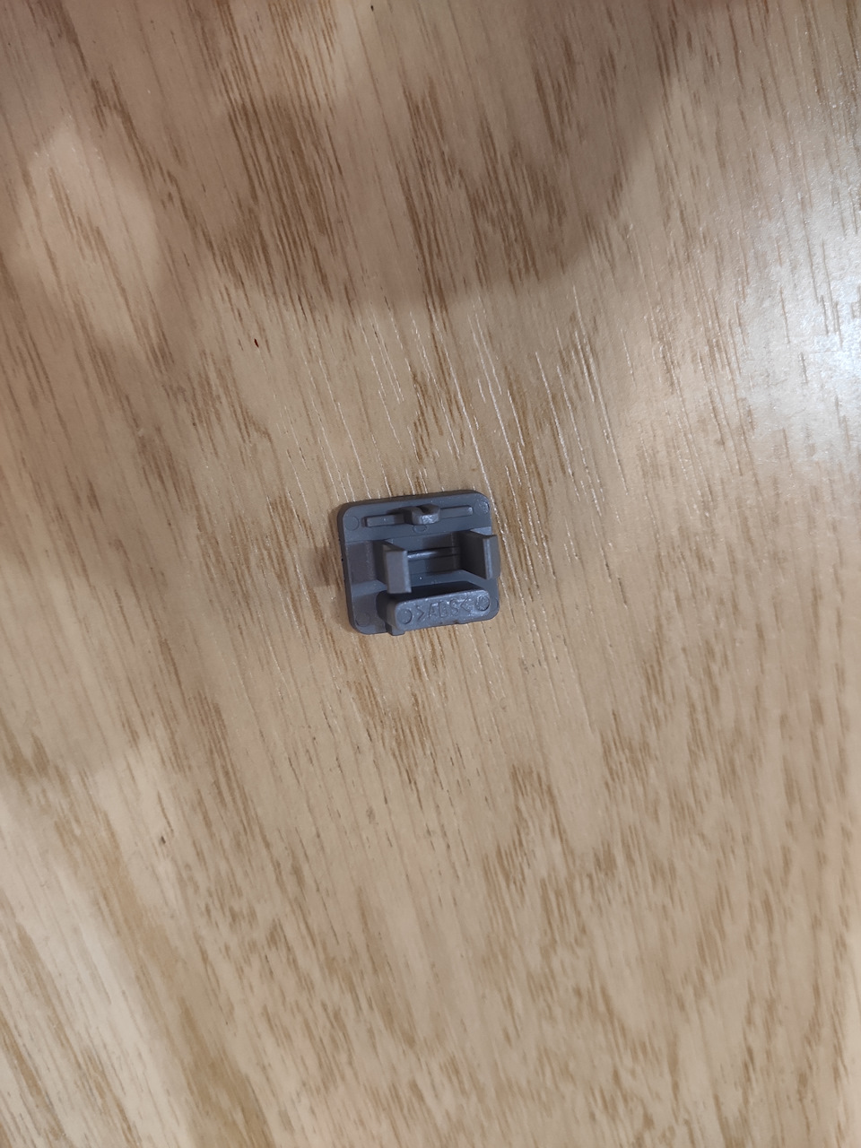 Заміна кришечки Shift Lock на АКПП і як отримати знижку 50% на Exist 3