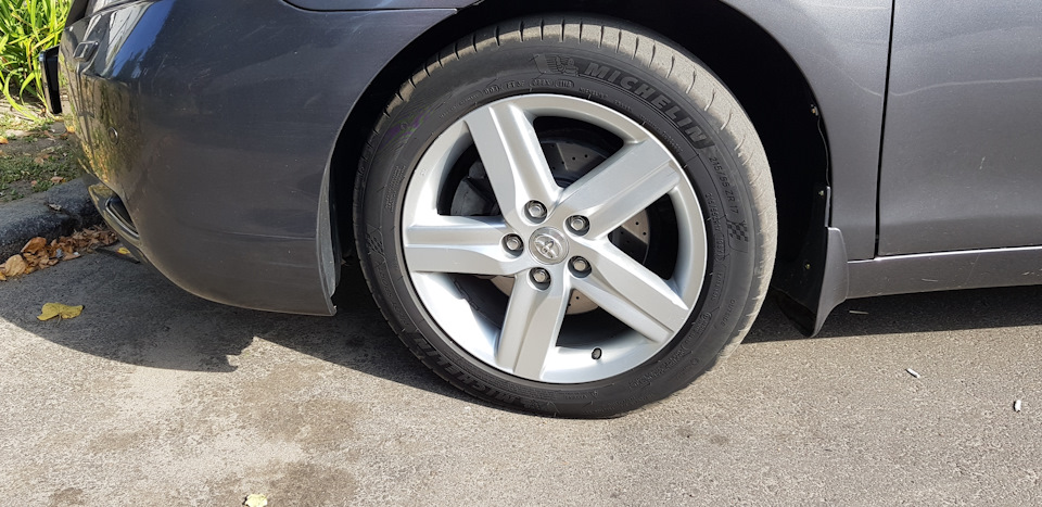 Нові літні шини Mischelin Pilot Sport 4. 215/55/R17 1