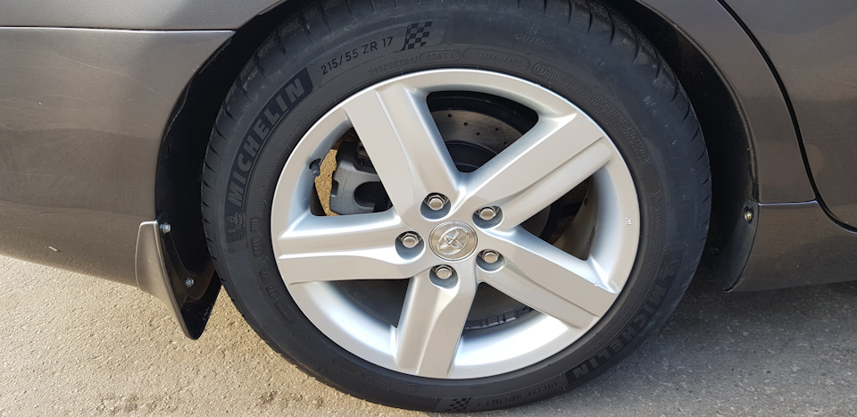 Нові літні шини Mischelin Pilot Sport 4. 215/55/R17 2