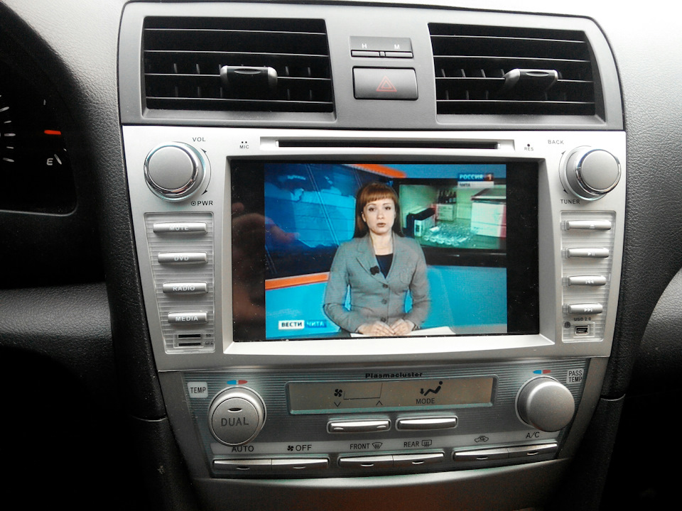Штатне ГУ Toyota Camry Елегантний бегемотик 5