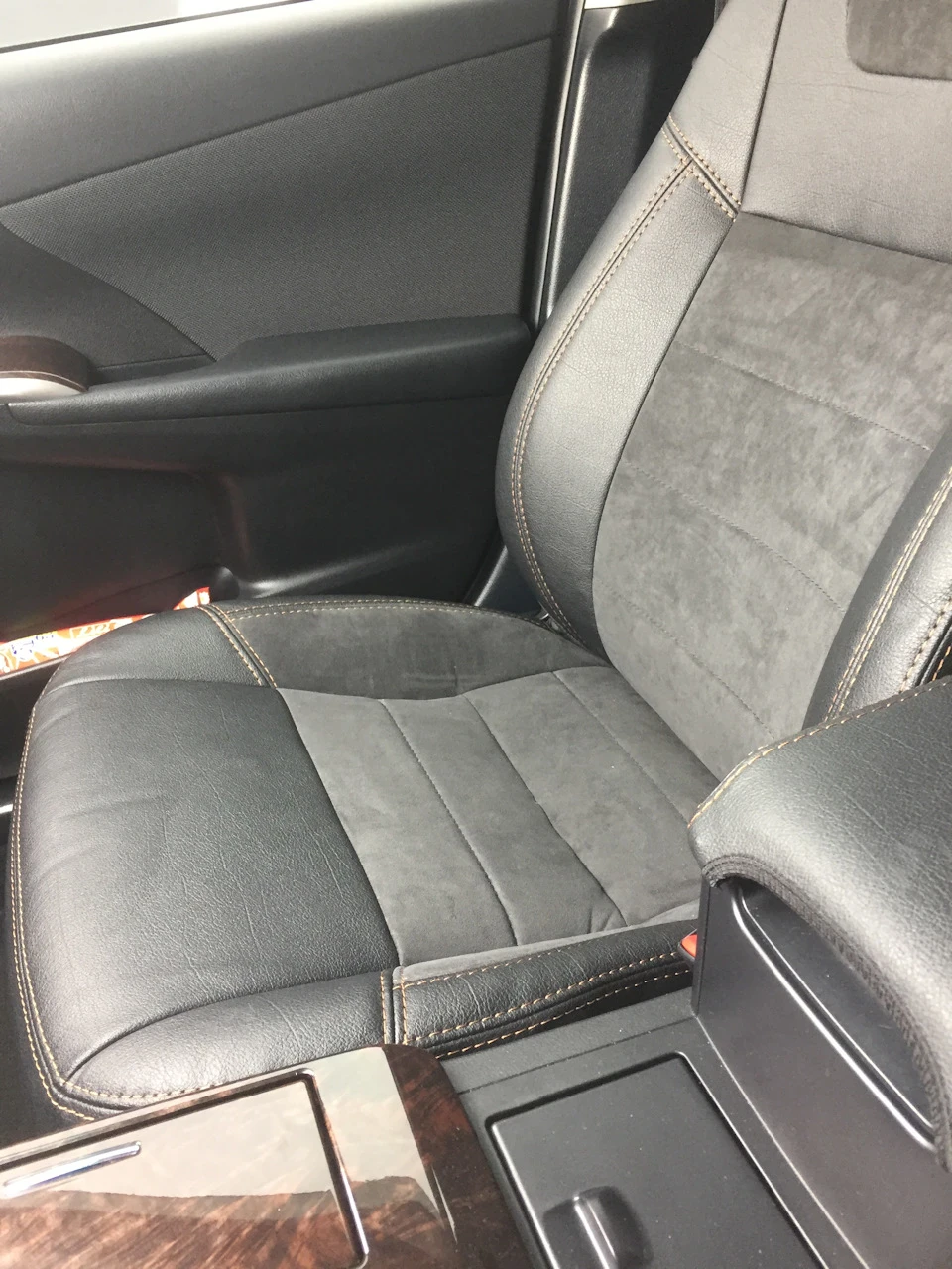 Чохли на Camry 50