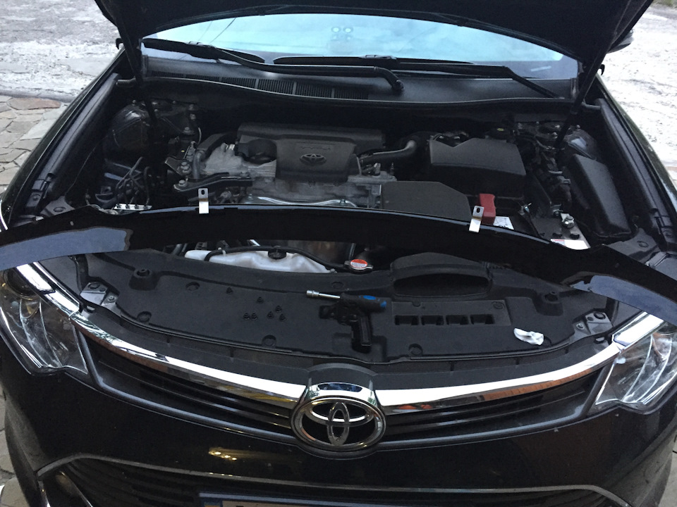 Дифлектор капота Toyota Camry 55 3