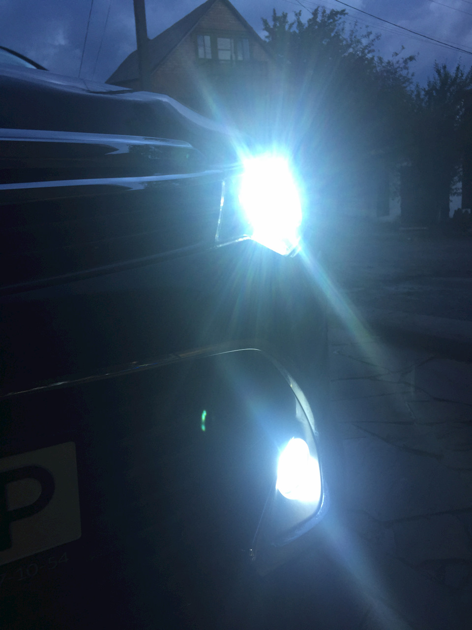 Xenon на Toyota Camry 55 у ближній та ПТФ. 3