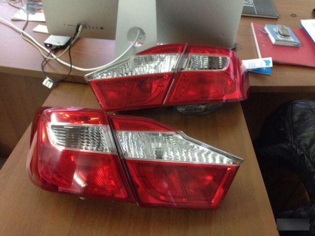 продаю рідні фари від V50 1