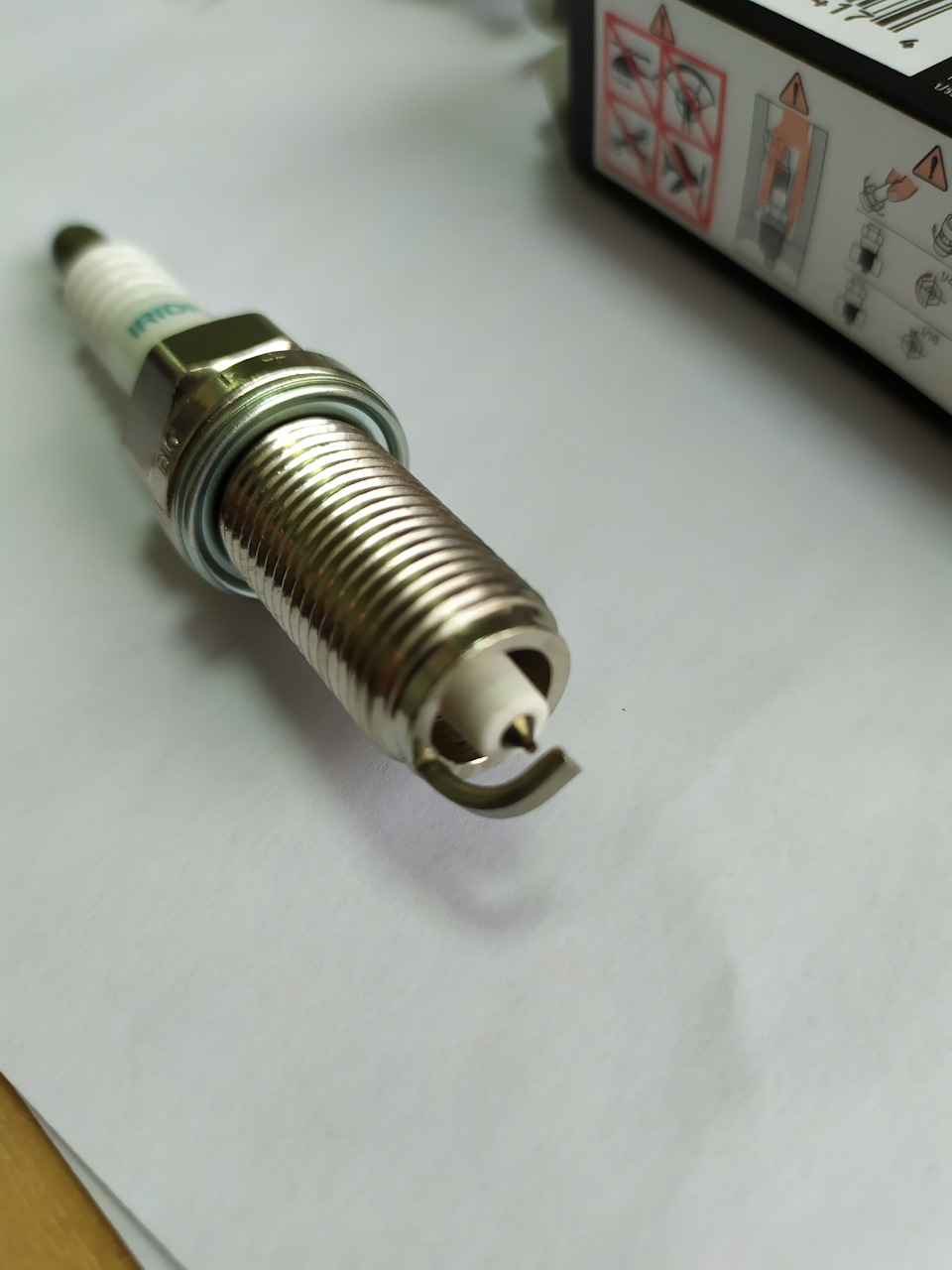 Прикупив свічки Denso SK16HR11 4