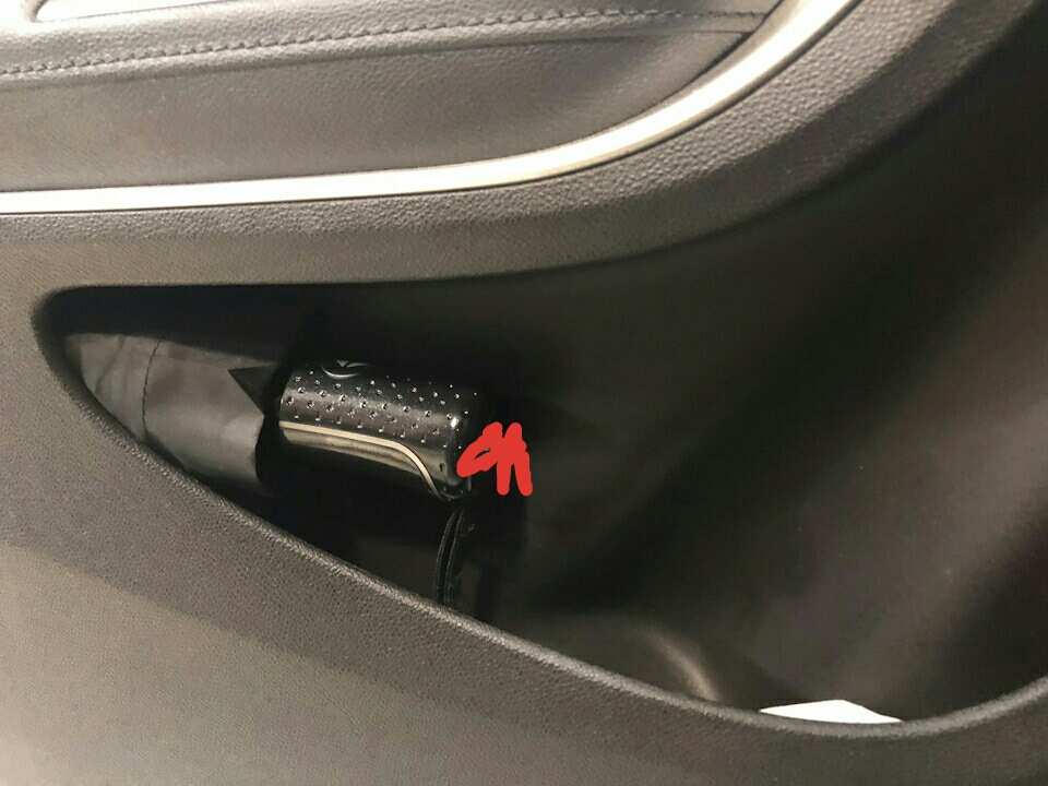 Скоро буде інший автомобіль. 1