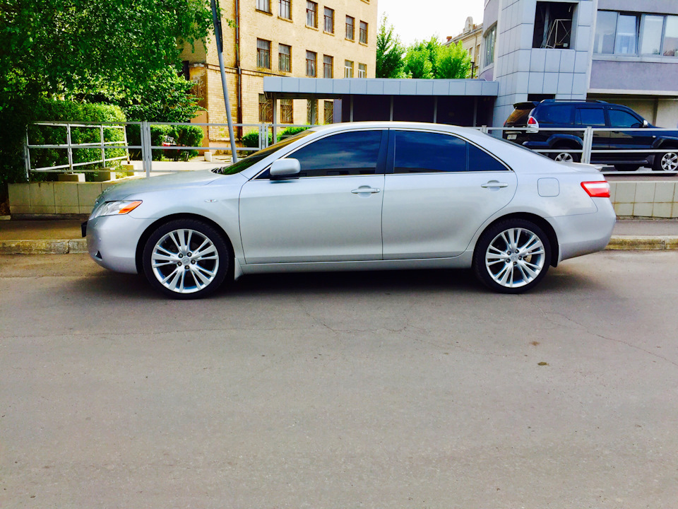 235/40 R19 на місці 2