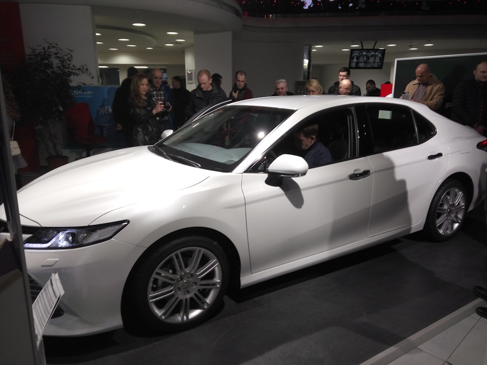 Camry V70. Дім. 2
