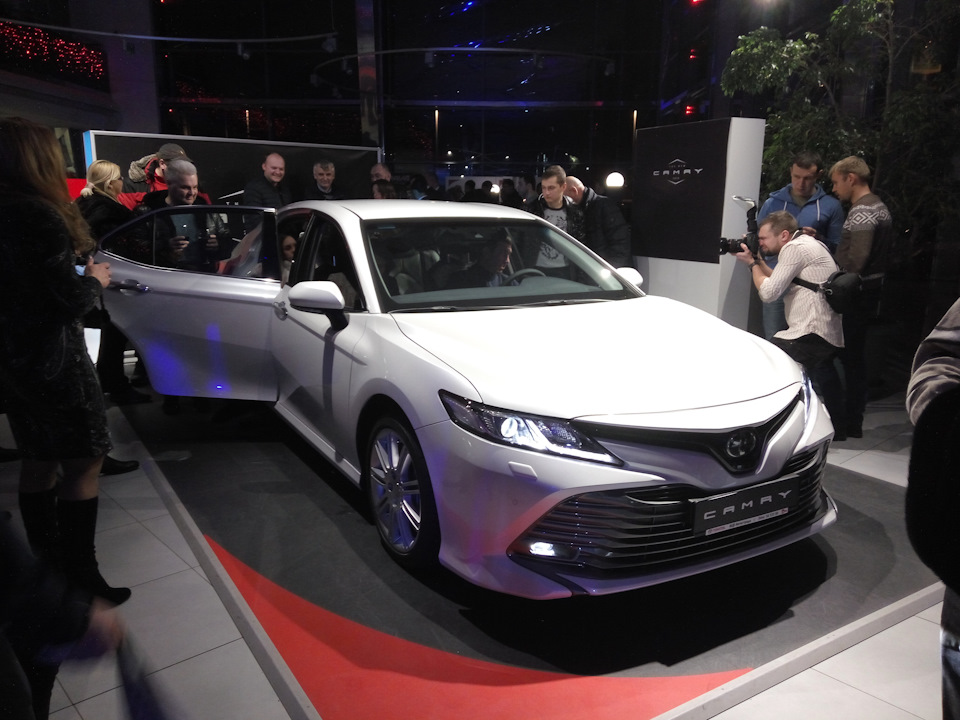 Camry V70. Дім. 3