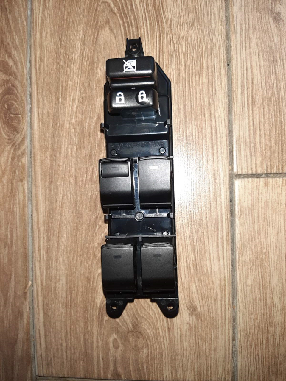 Склопідйомники AUTO - Part I 3D кнопка 4
