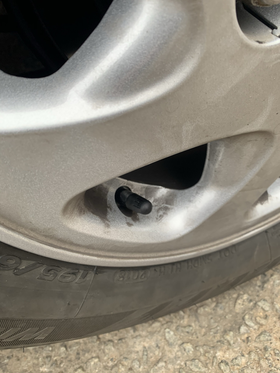 Перевзуття на зиму + встановлення датчиків TPMS у колеса 4