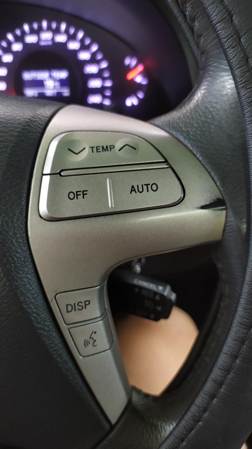 Кнопки керма Toyota Camry 40 заміна 3
