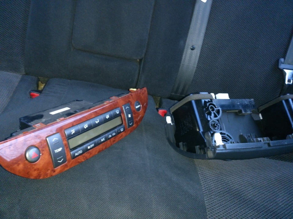 Розбір головної панелі. DVD автомагнітола Panasonic CQ-VD6505 3