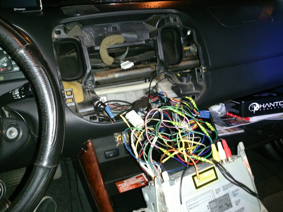 Розбір головної панелі. DVD автомагнітола Panasonic CQ-VD6505 1