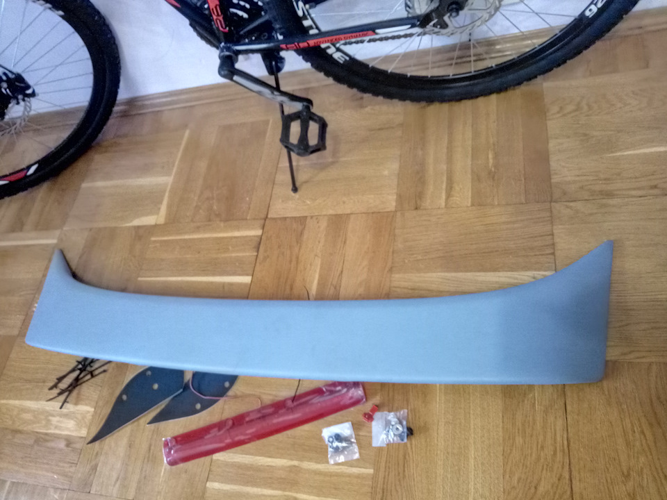 Спойлер made in USA. 3