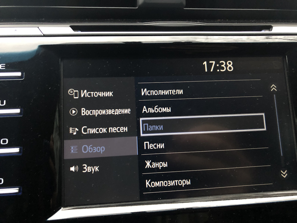 КІНОТЕАТР У КАМРІ 4