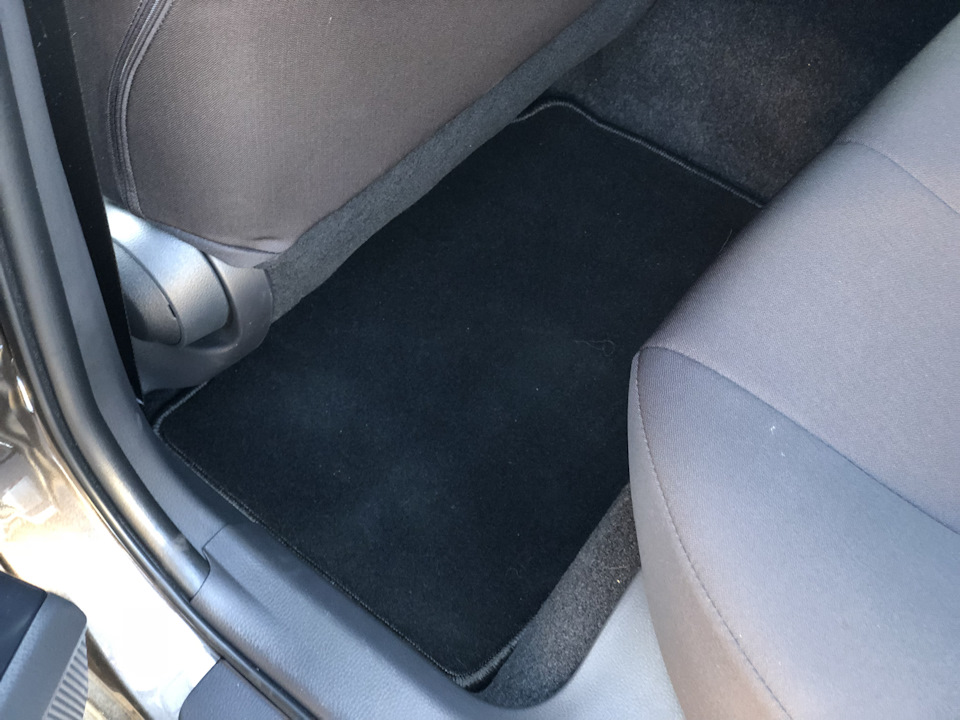 Килимки в салон 569 ГРН - кулі Toyota Camry 70 2018 2