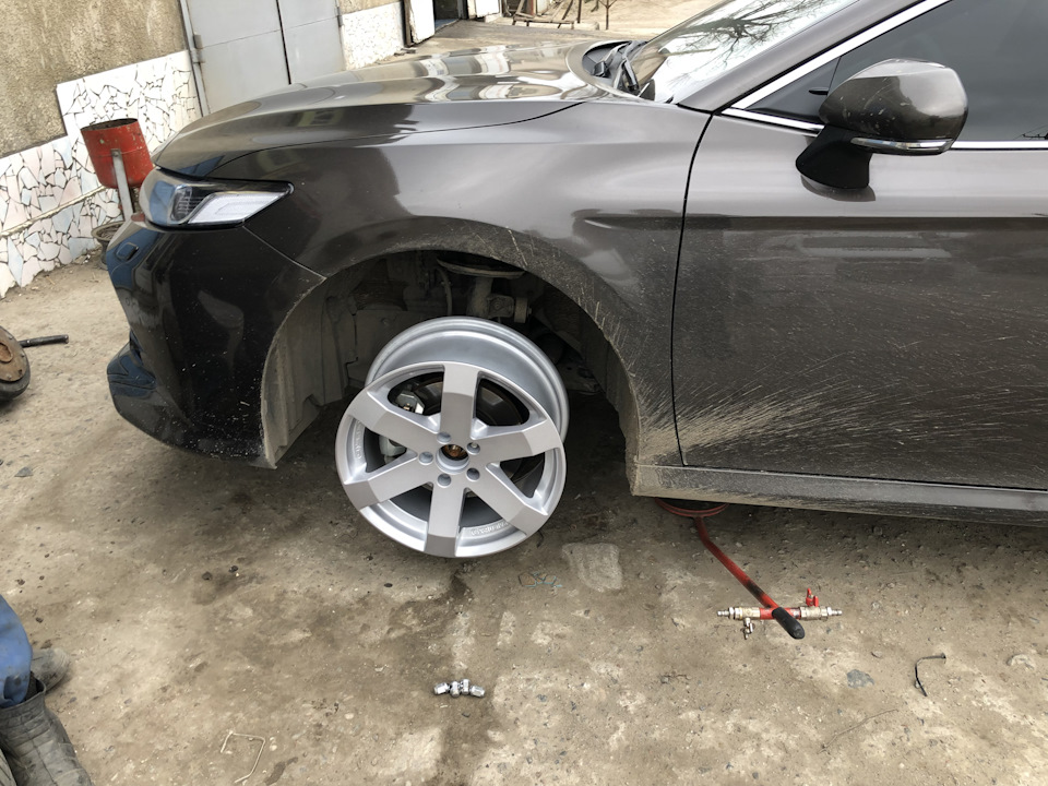 R18 ЛІТО Гума 245.50r18! 3