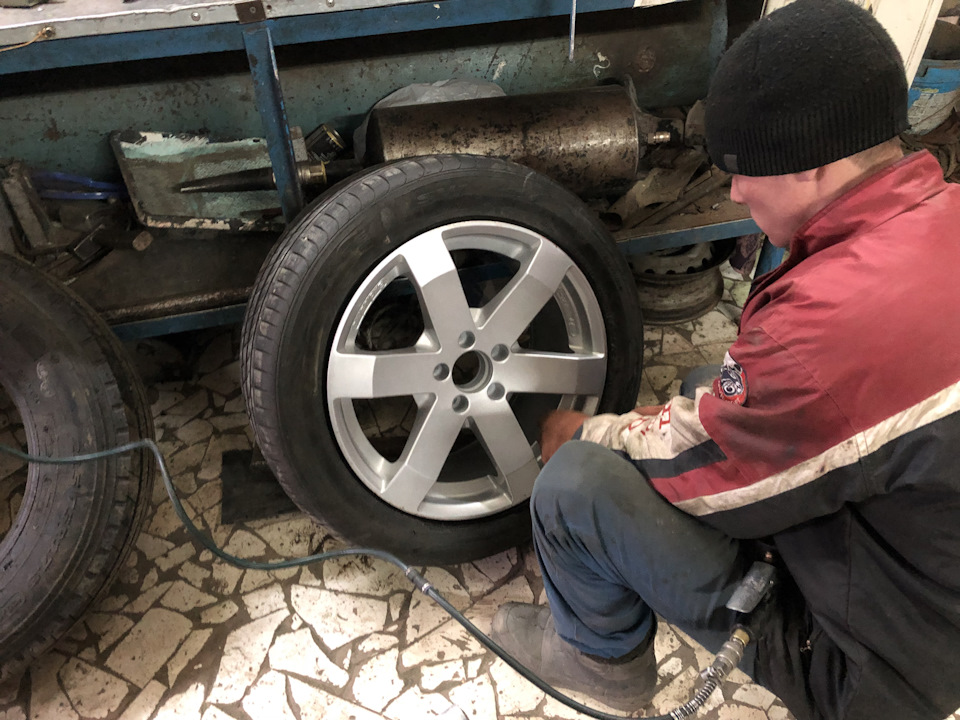 R18 ЛІТО Гума 245.50r18! 5