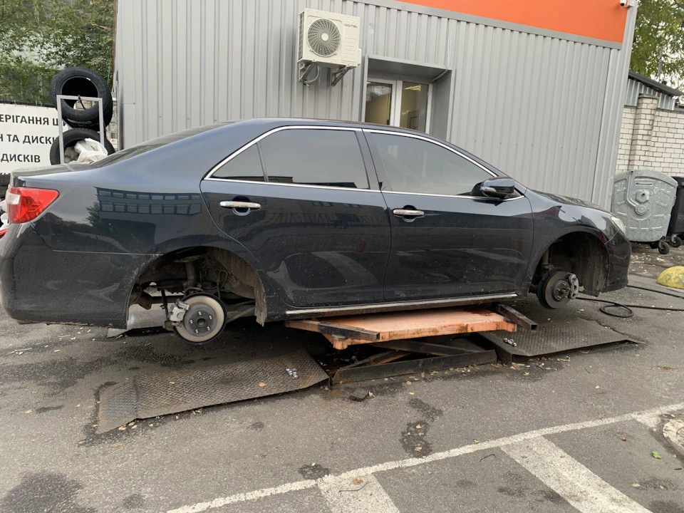 Шиномонтаж та стан гальм за 71К