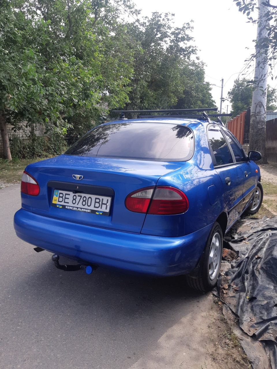 Продаю свою другу стареньку 2