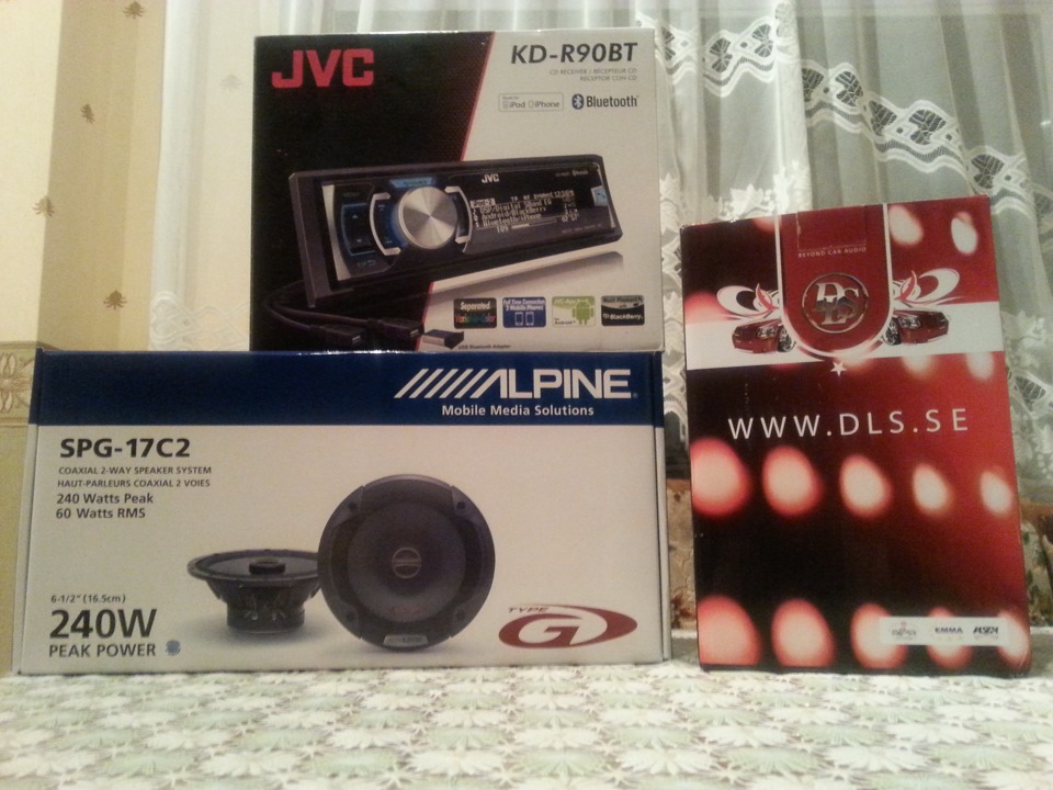 Музика JVC + DLS 1