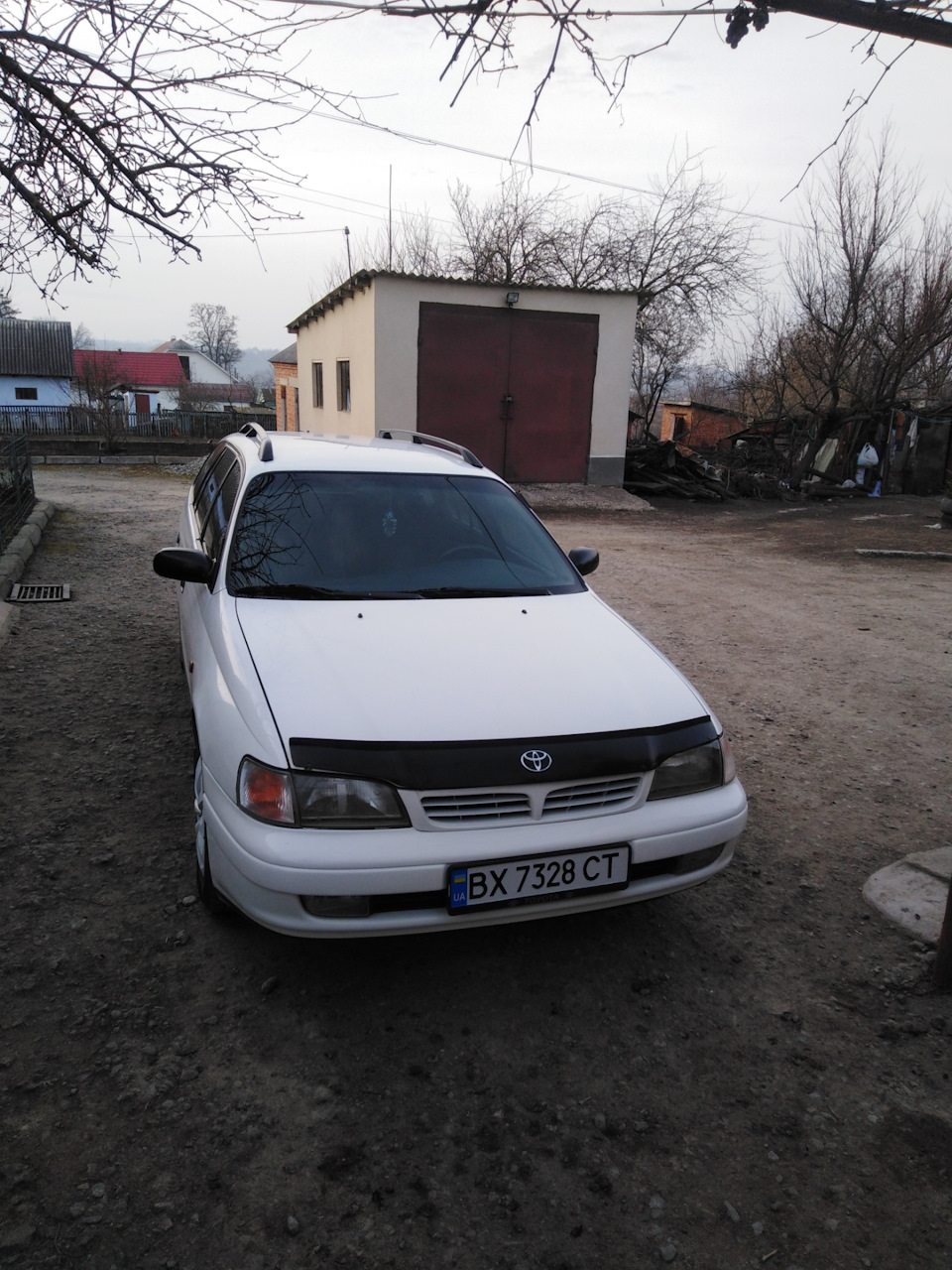 3. Сюрприз на капоті 5