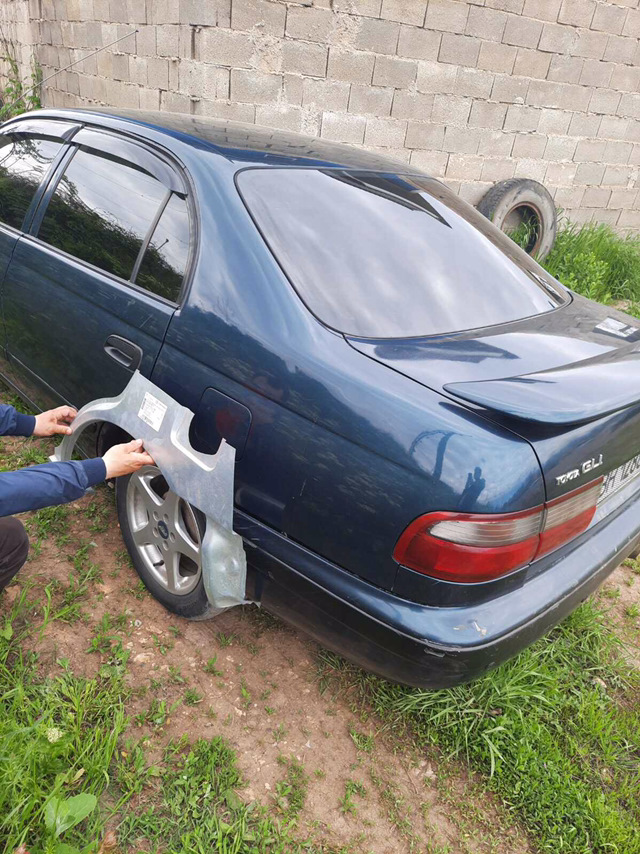 Арки Klokkerholm крила на Toyota Carina Е 4