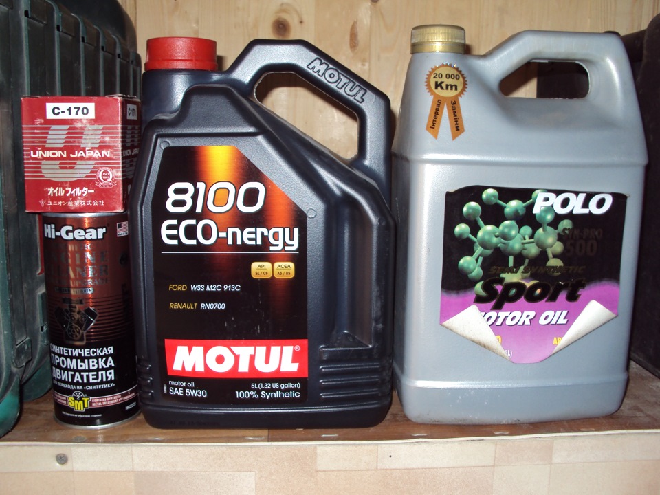 Заміна мастила з Polo 10W-40 на Motul 5W-30 5