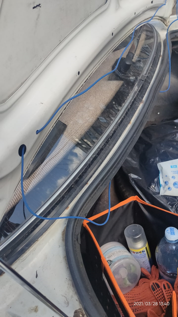 Реставрація петель багажника + нові газові упори 3