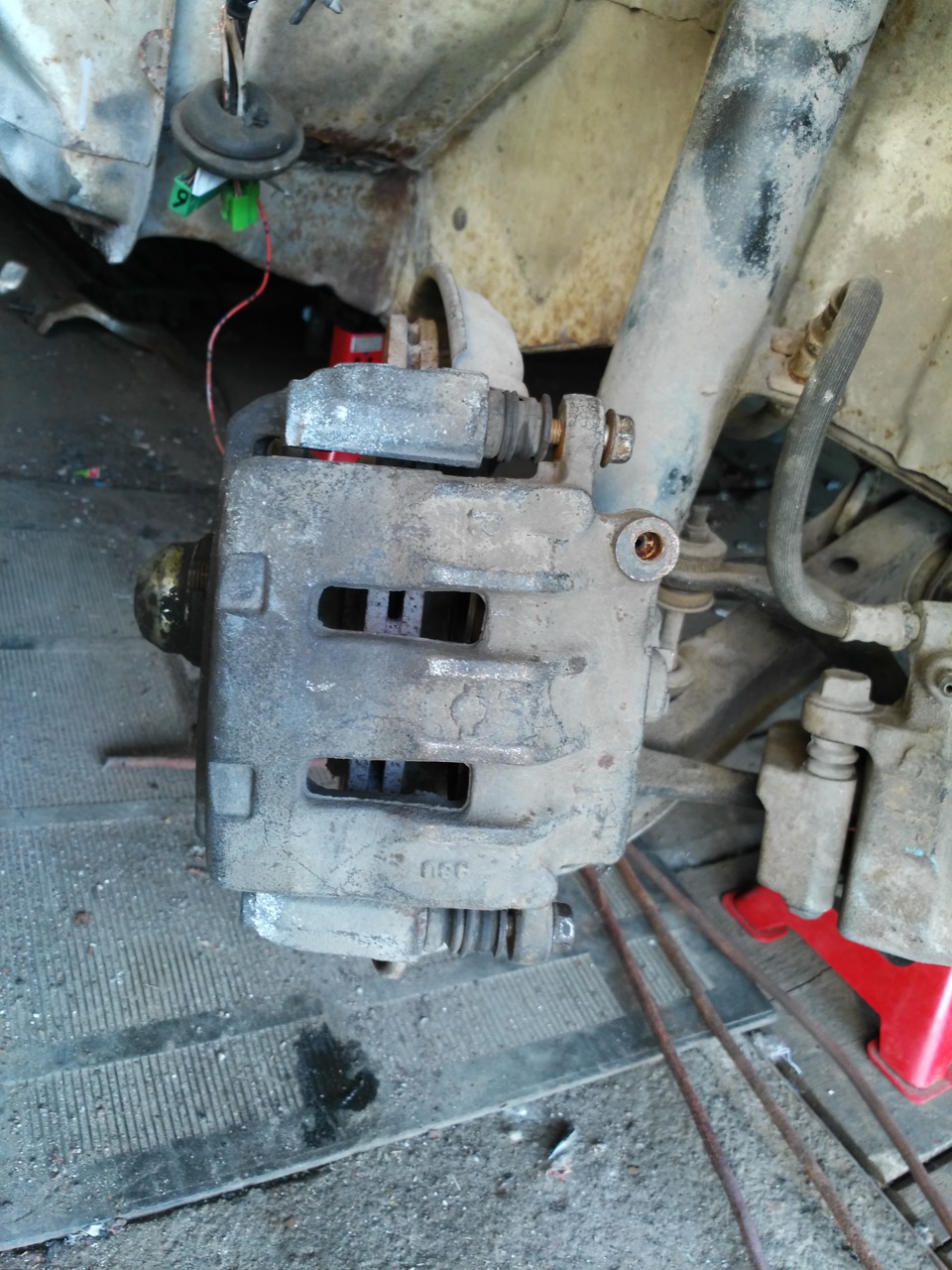 приклад гальм від Nissan 4