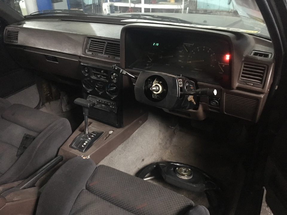 Запис від 23.04.19. Установка керма з вильотом Twin Cam Turbo і куди йде антифриз? 4