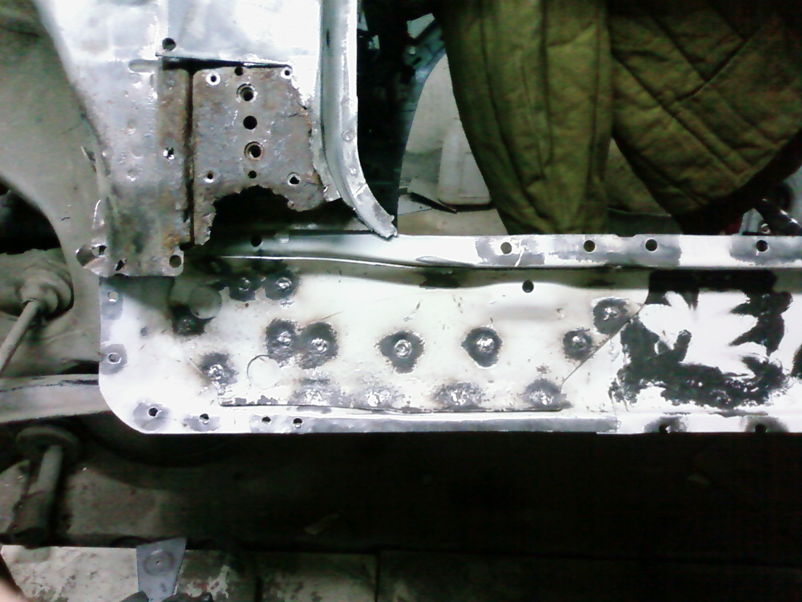 трохи корозії. 3