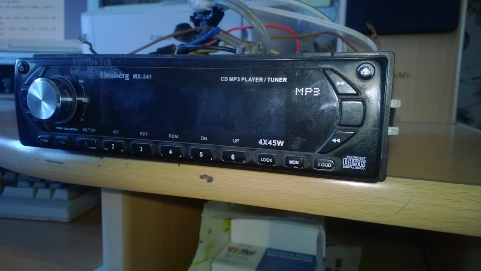 Clarion VXZ758R 3