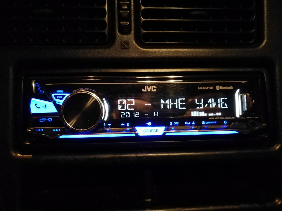 JVC KD-X341BT 1