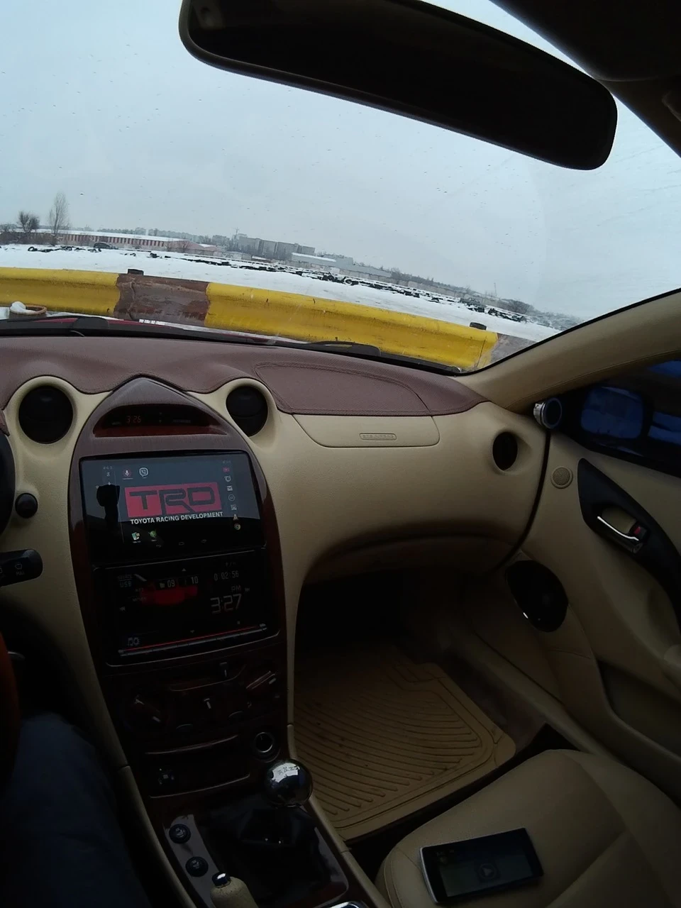 carPC або дисплеїв багато не буває