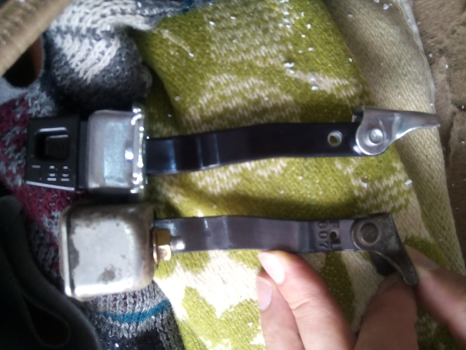 сум з фіксаторами дверей - не вір усьому що пишуть або на паркані теж написано 3