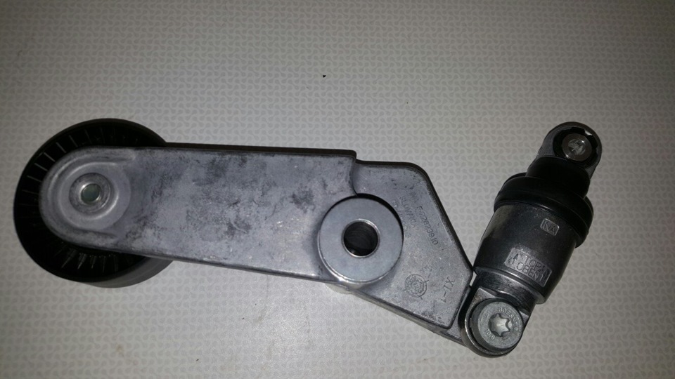 Оригінальні запчастини Toyota 1