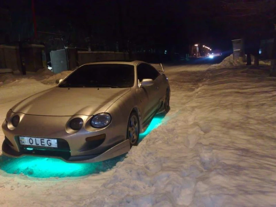 Зимові фото Toyota Celica