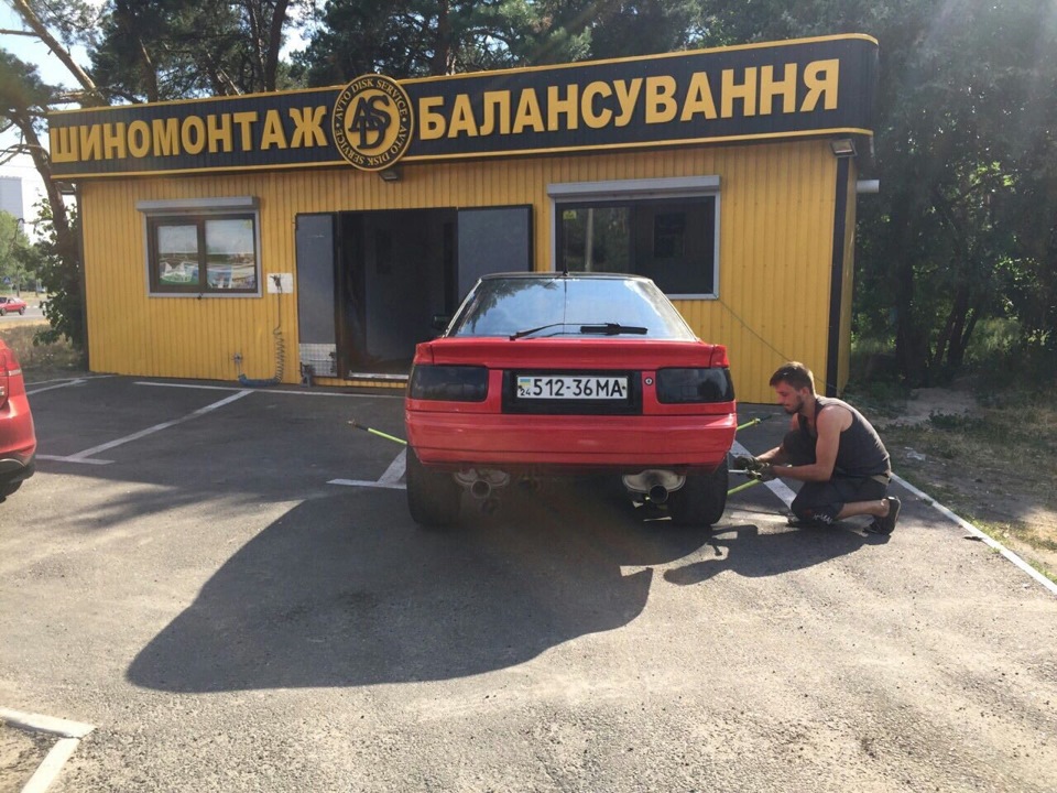 225/45/15 на зад. 1