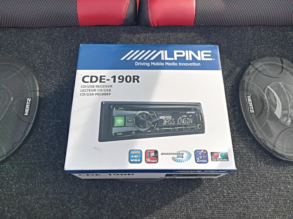 Alpine CDE-190R 1