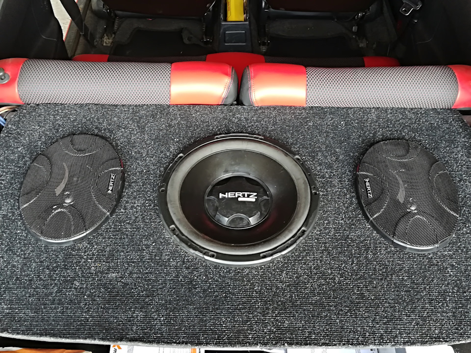 Alpine CDE-190R 2