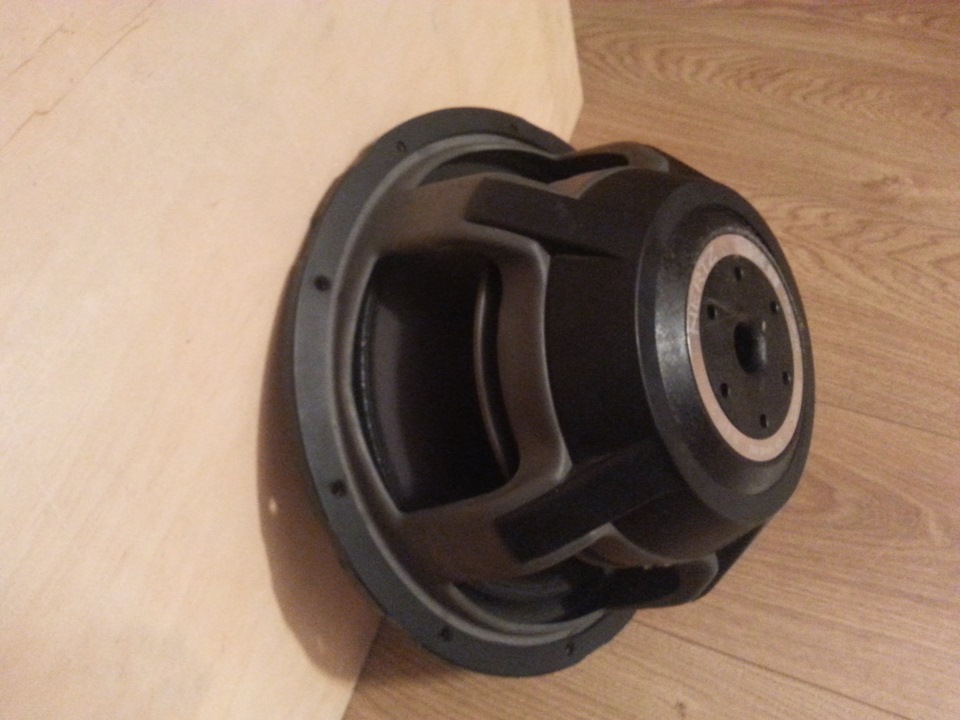Hertz ES 300 energy. 1