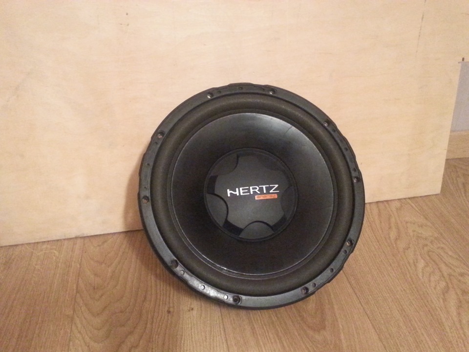 Hertz ES 300 energy. 2