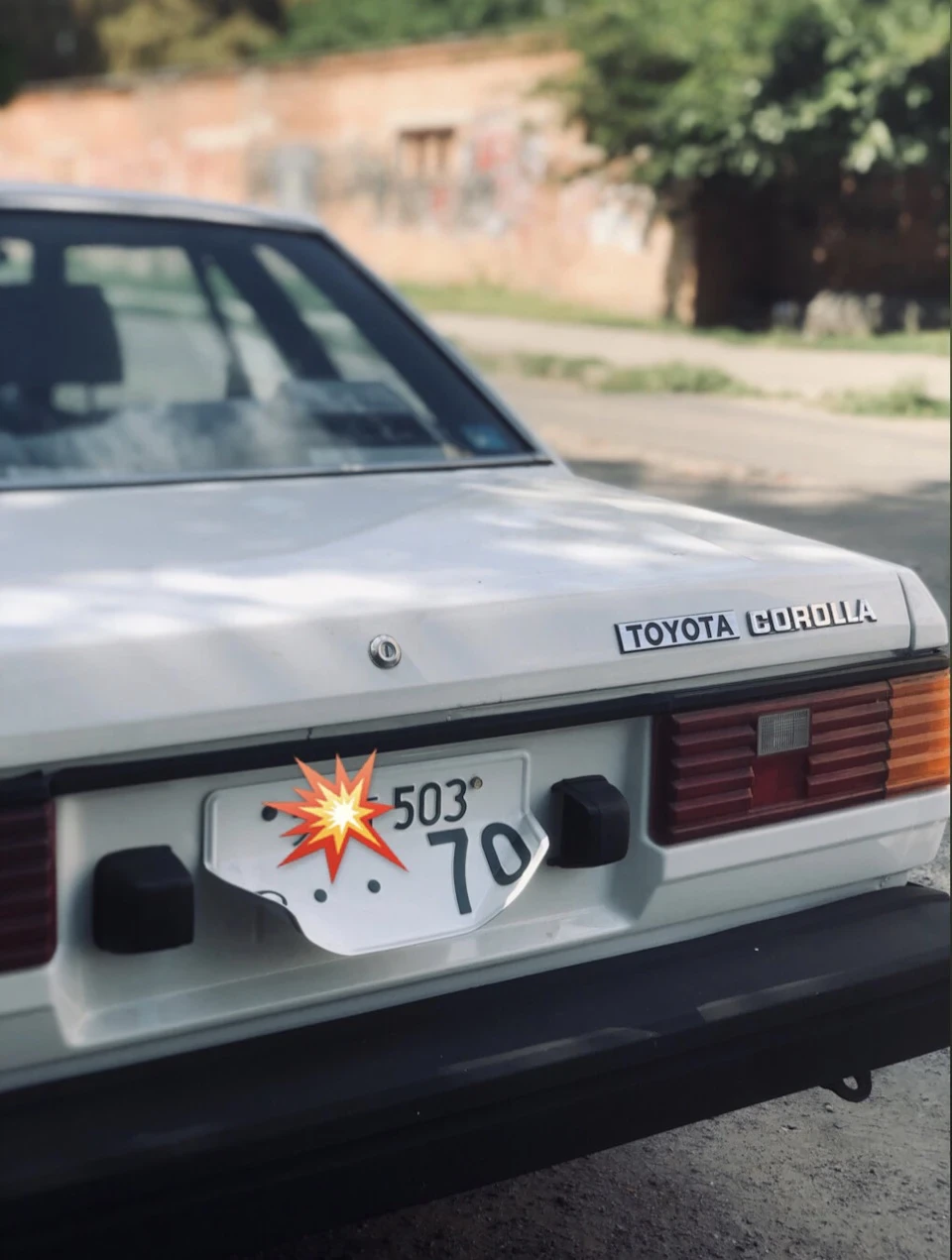 •• 70