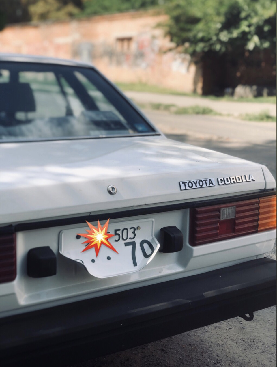 •• 70 1